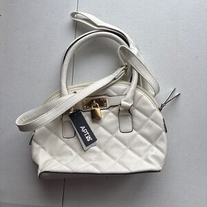Brand new APT 9 hand bag